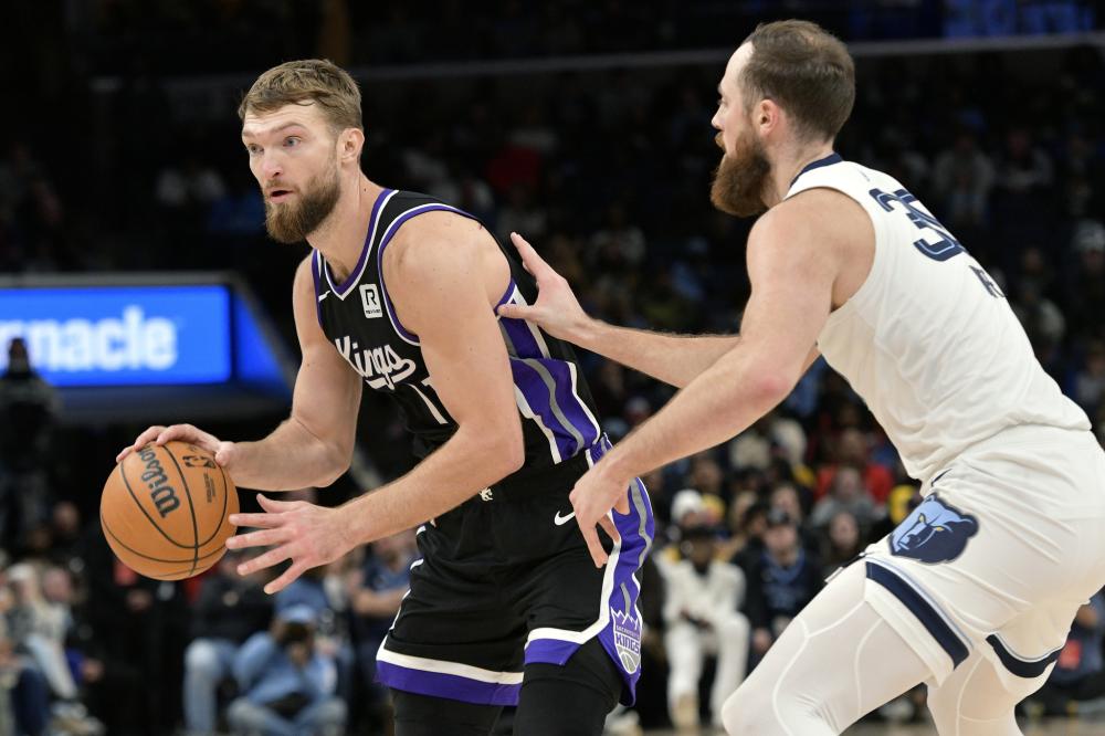 并在新秀赛 并在新秀赛