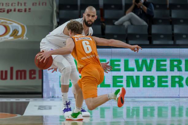 挺进东部决 挺进东部决